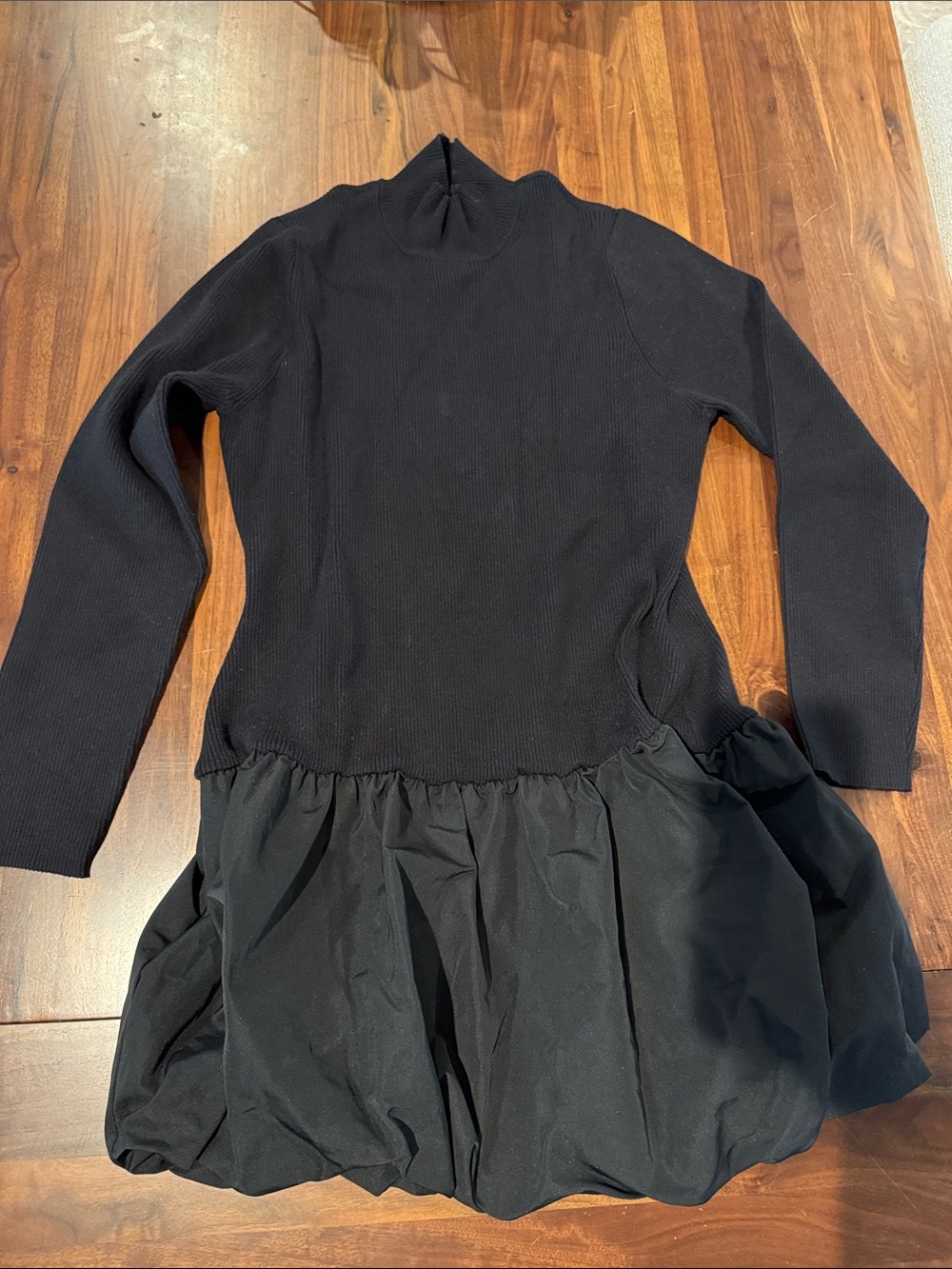 Steve Madden Penna Dress women’s Black Long-Sleeve Knit Dress with Bubble Skirt